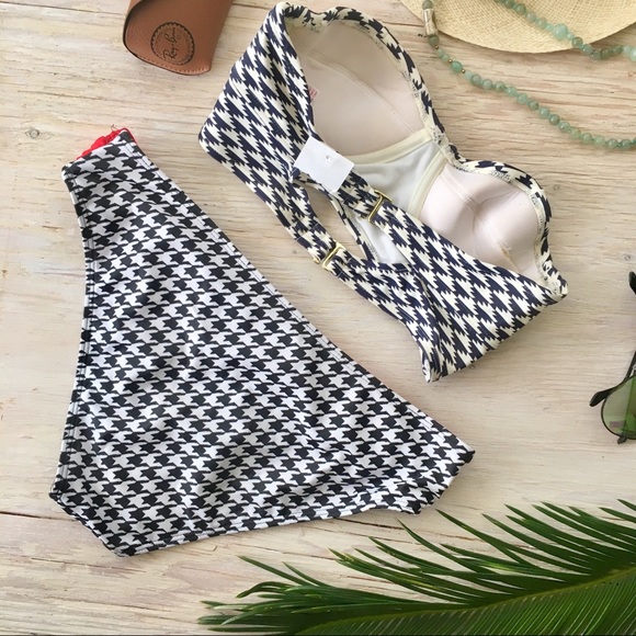 SALE‼️- Bikini Set 👙 Top XS/ Bottom XL - Picture 6 of 8